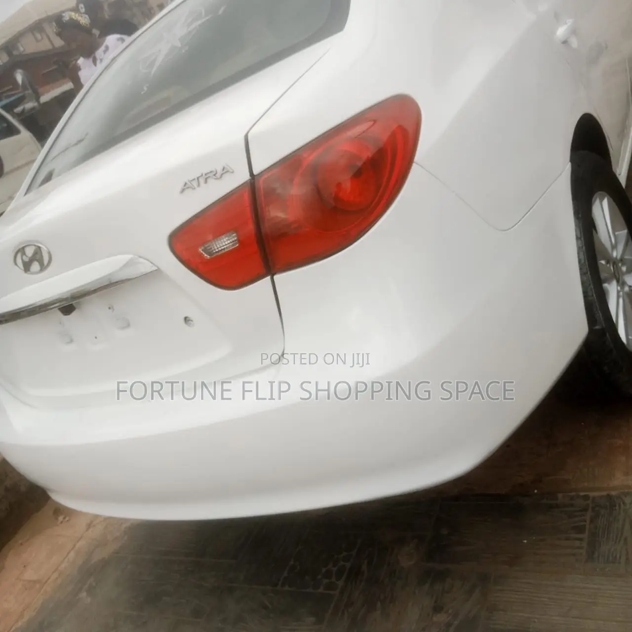 Hyundai Elantra 2010 White