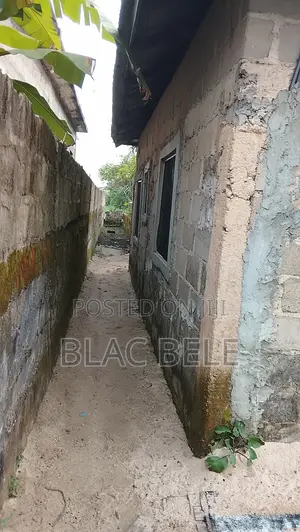 4bdrm Duplex in Rumolumeni for sale