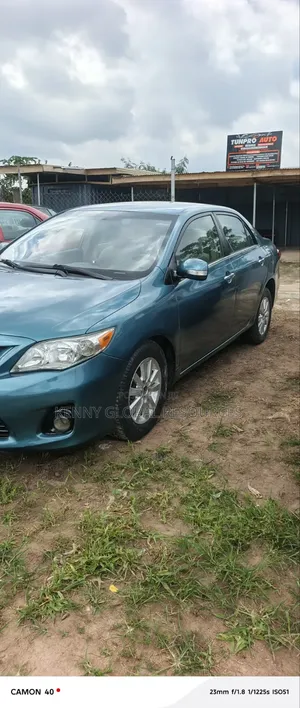 Toyota Corolla 2010 Green