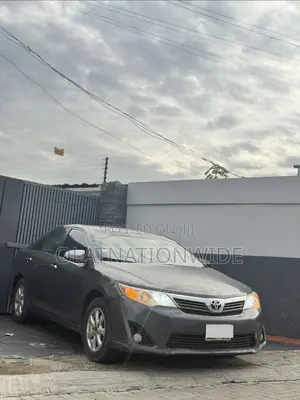 Toyota Camry L 4dr Sedan w/Prod. End 11/13 (2.5L 4cyl 6A) 2014 Gray