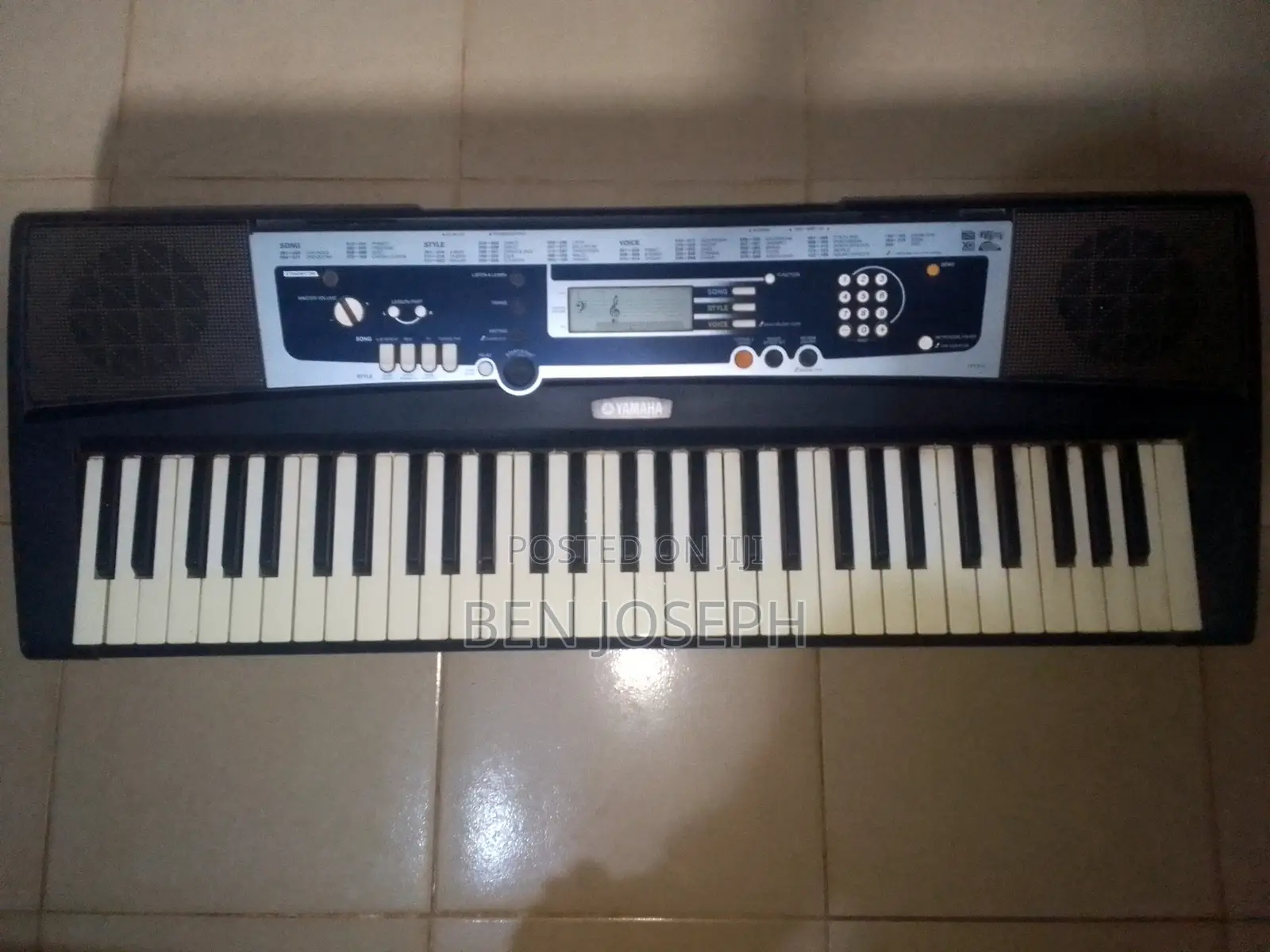 Yahama YPT-210 Keyboard