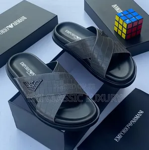 Emporio Armani Luxury Men's Slippers Best Quality Well Branded Package