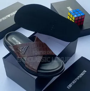 Emporio Armani Luxury Men's Slippers Best Quality Well Branded Package