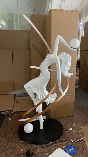Luxury Dancer Sculpture Floor Lamp