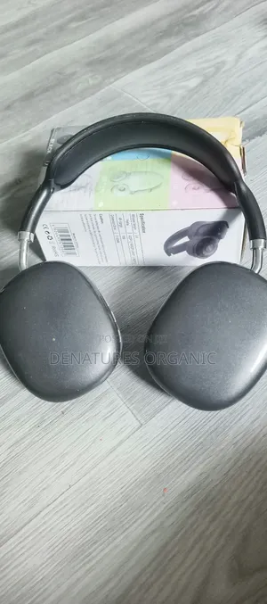 Experience Everyday Comfort Good Sound– P9 Over-Ear Wireless Headphone