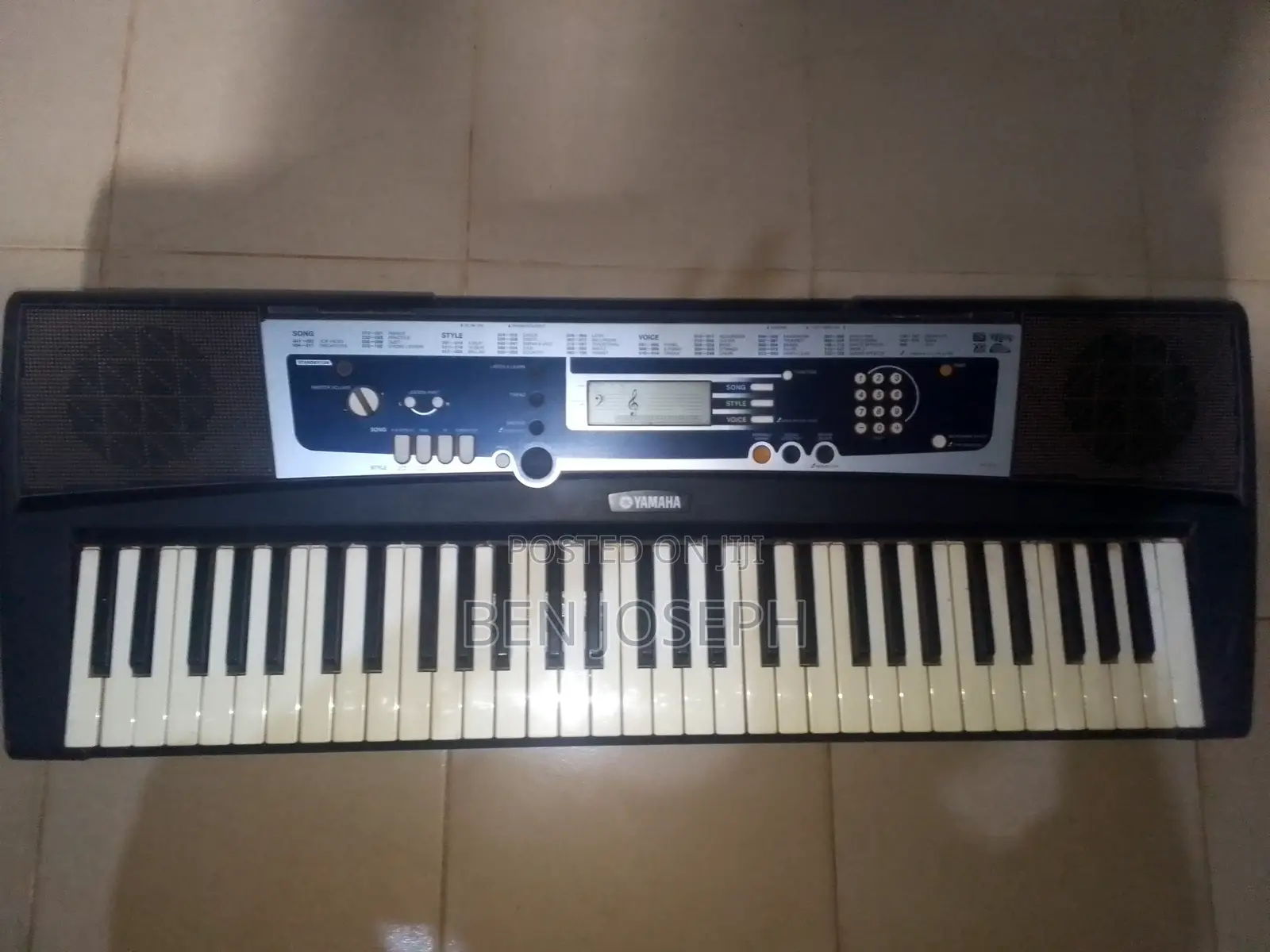 Yahama YPT-210 Keyboard