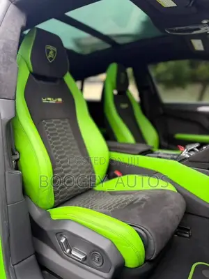 New Lamborghini Urus 2022 Green