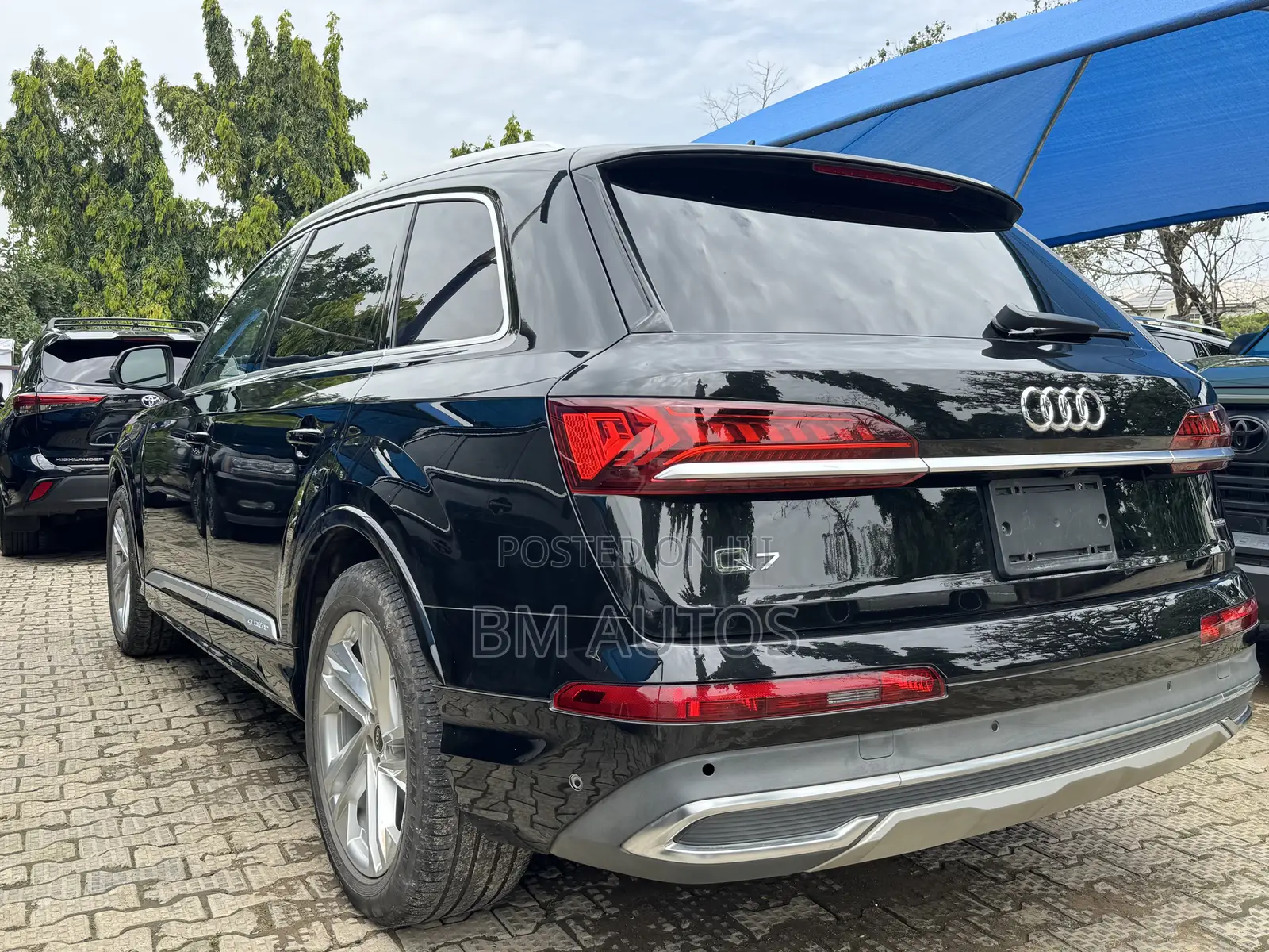 Audi Q7 2022 Black