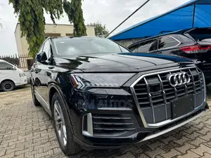 Audi Q7 2022 Black