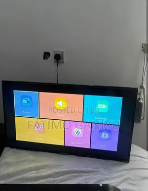 Maxi TV - Super Clean