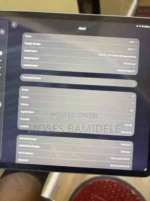 Apple iPad Pro (2022) 128 GB Silver