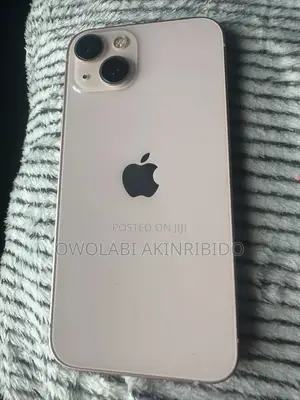 Apple iPhone 13 128 GB Pink