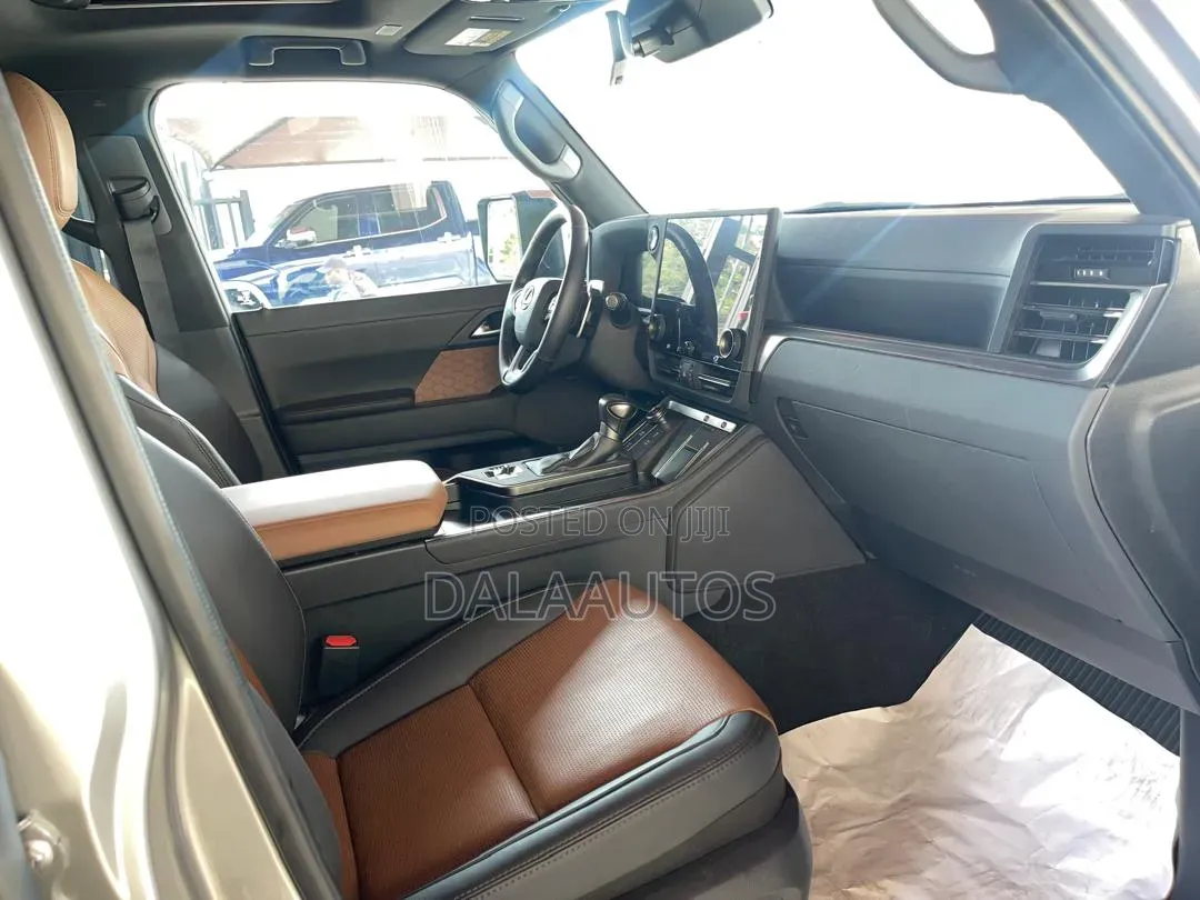 Lexus GX 2024 Gray