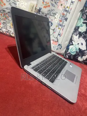 Laptop HP EliteBook 820 G4 8GB Intel Core i5 SSD 256GB