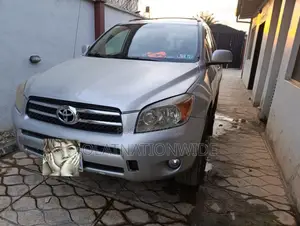 Toyota RAV4 2008 Silver