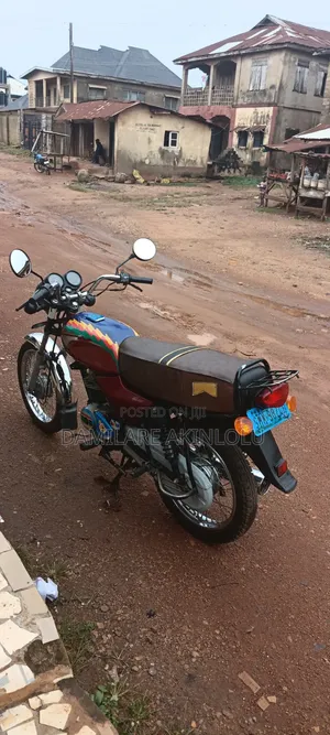 Bajaj Boxer 2020 Red