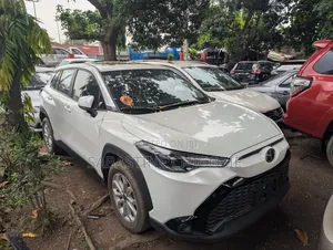 Toyota Frontlander 2.0 Petrol FWD 2023 White
