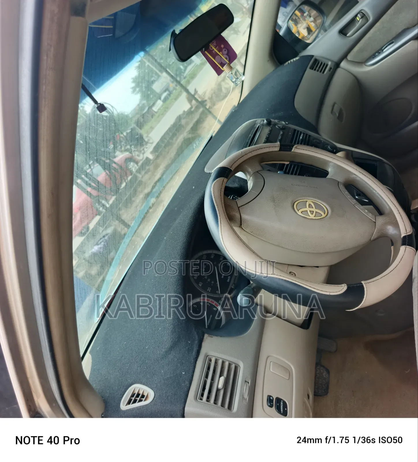 Toyota Sienna 2006 Gold