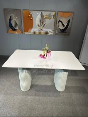 High Quality Dinning Table