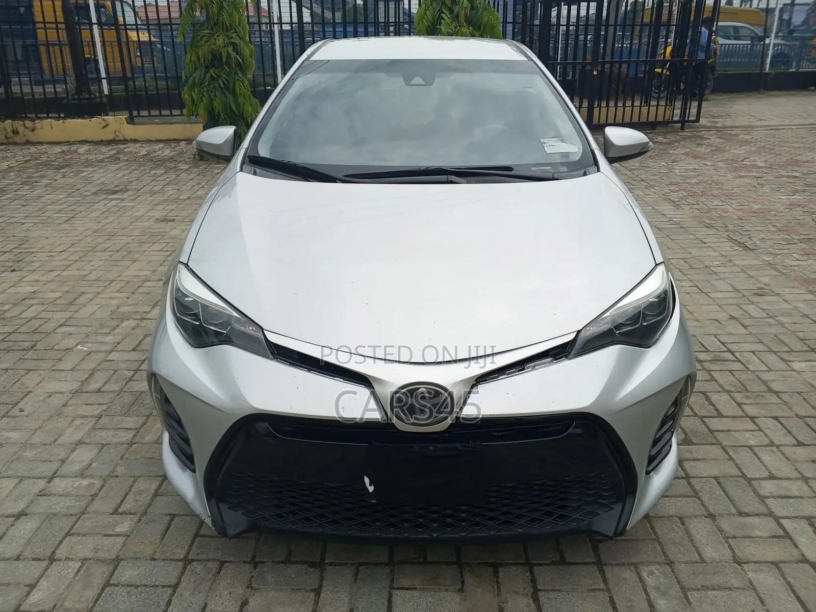 Toyota Corolla 2018 Silver