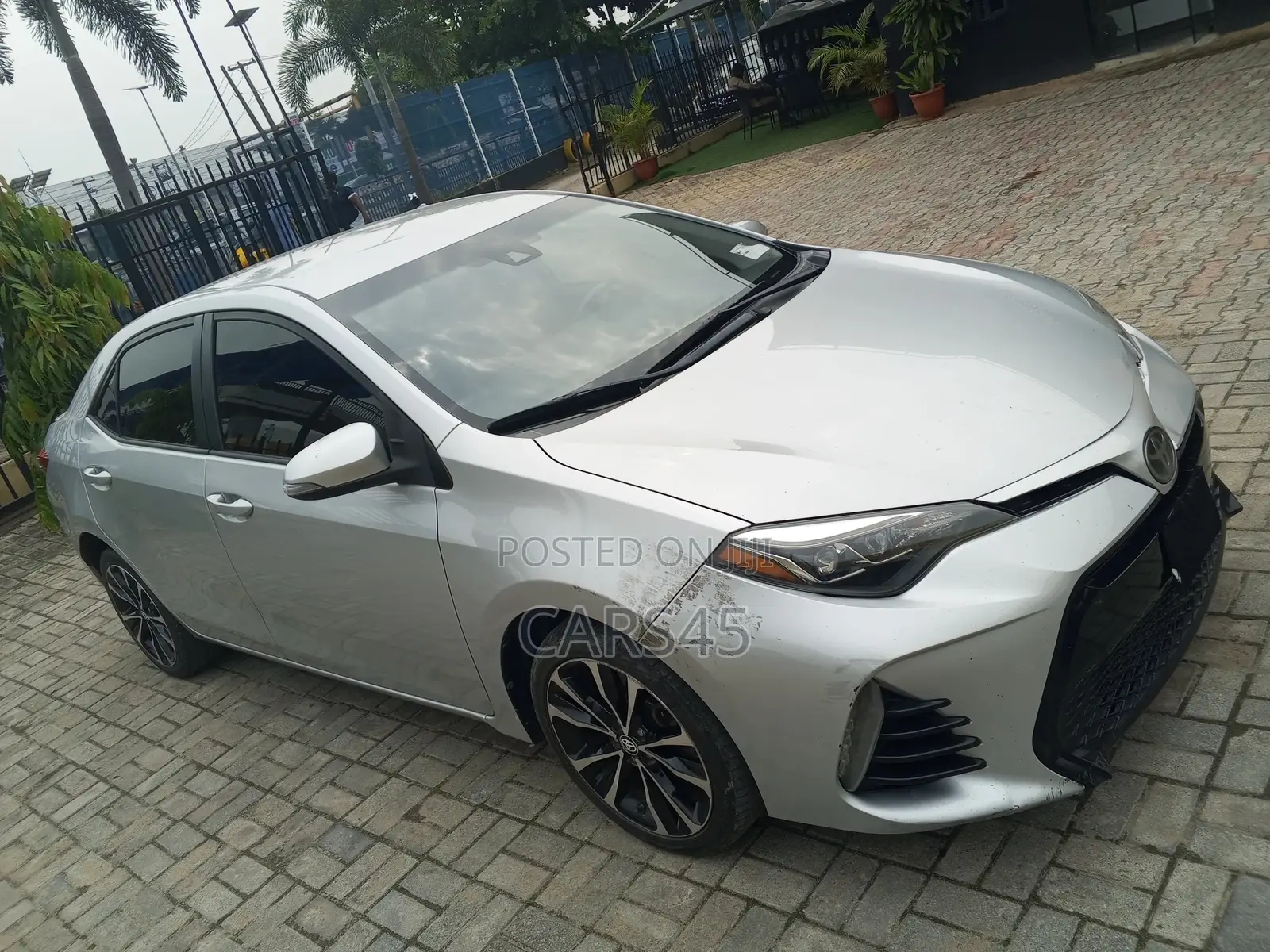 Toyota Corolla 2018 Silver