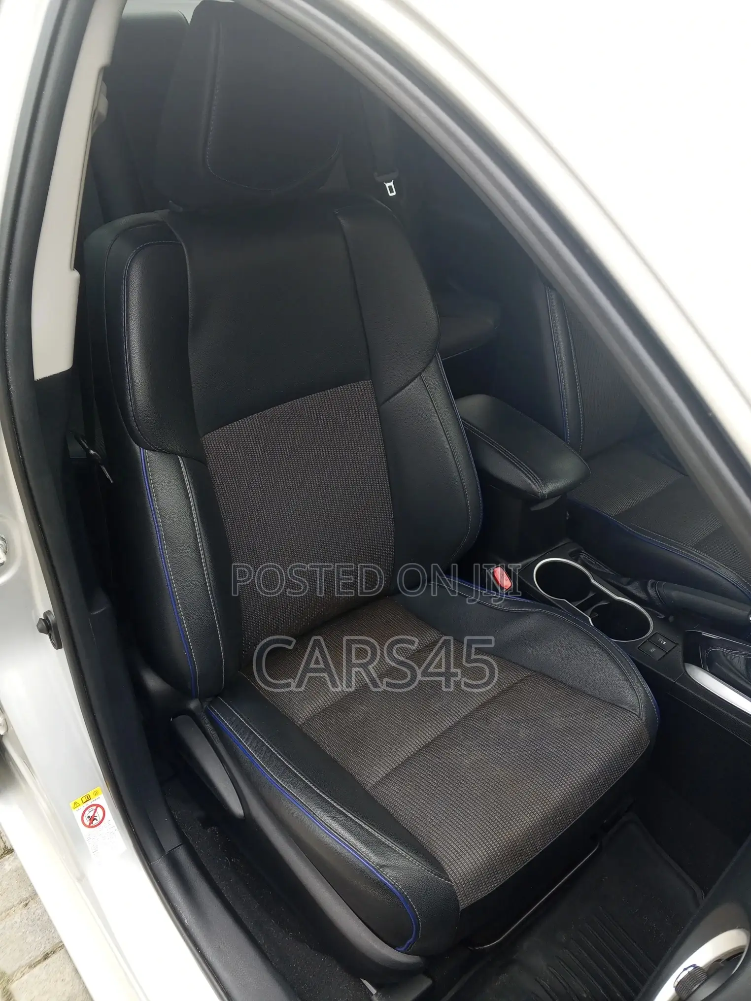 Toyota Corolla 2018 Silver