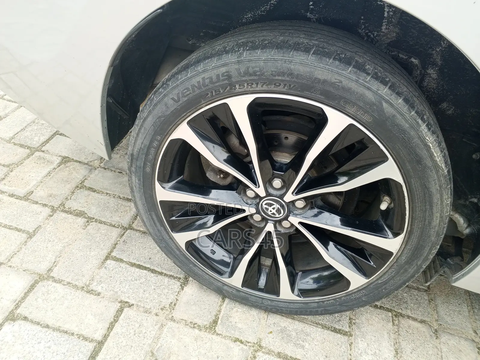 Toyota Corolla 2018 Silver