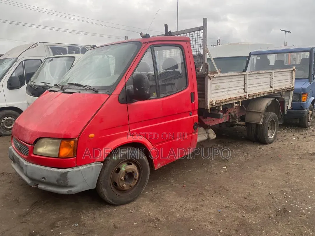 Ford Transit 1999 Red