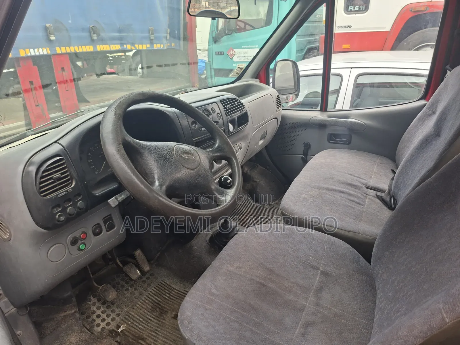 Ford Transit 1999 Red