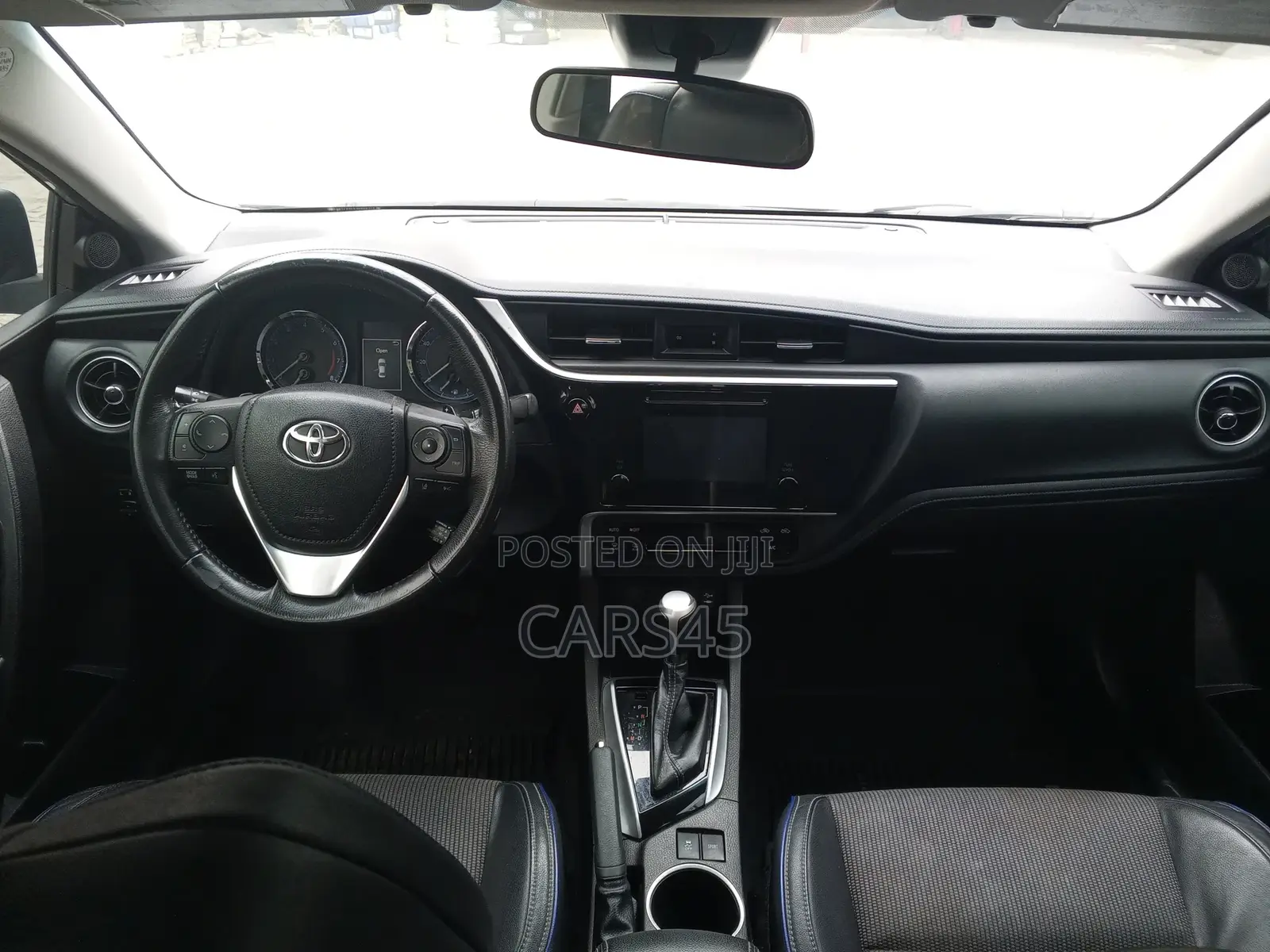 Toyota Corolla 2018 Silver
