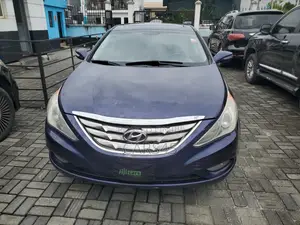 Hyundai Sonata 2011 Blue