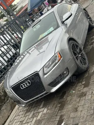 Audi A5 2.0T Premium 2011 Gray