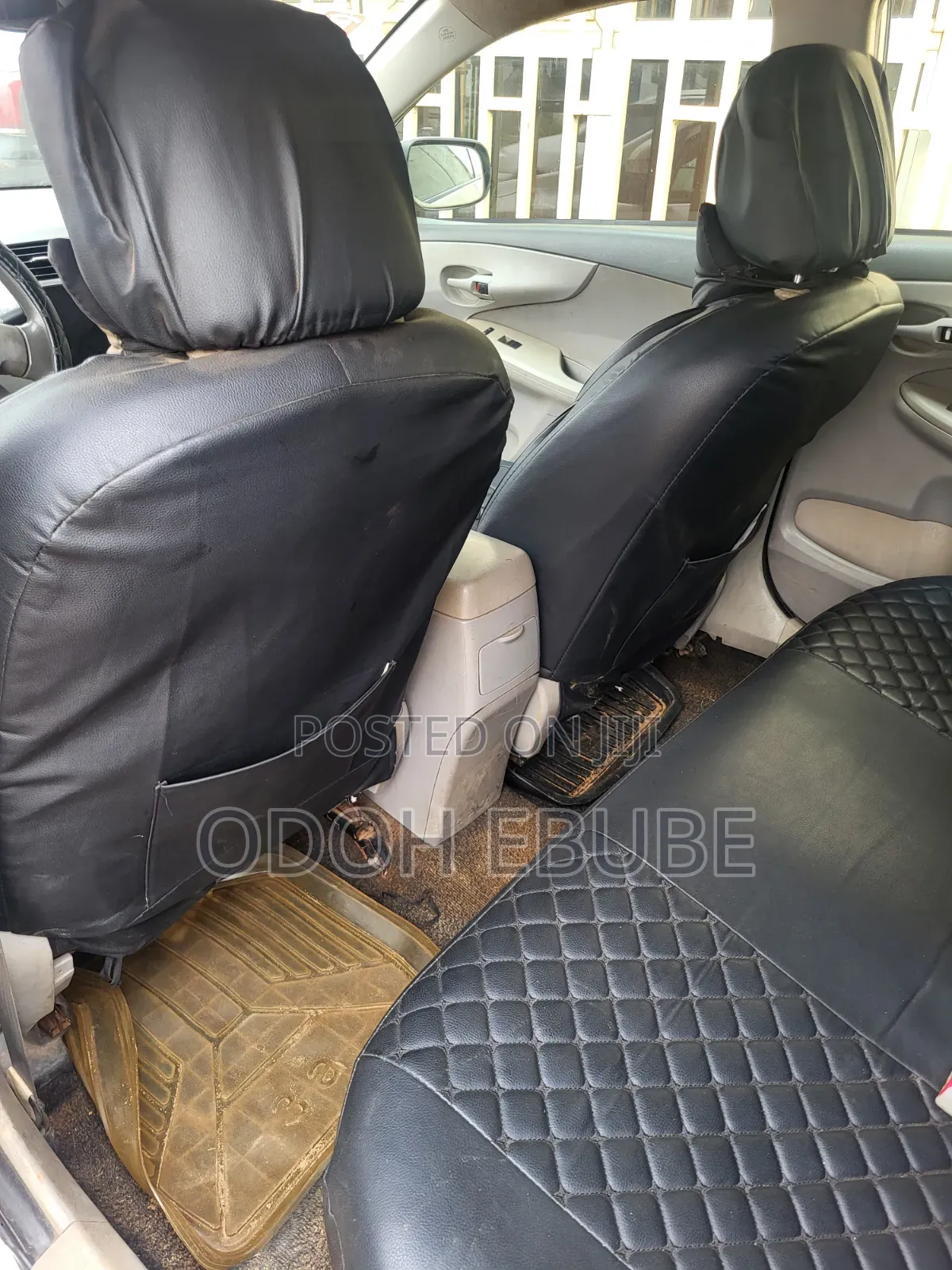 Toyota Corolla 2010 Silver
