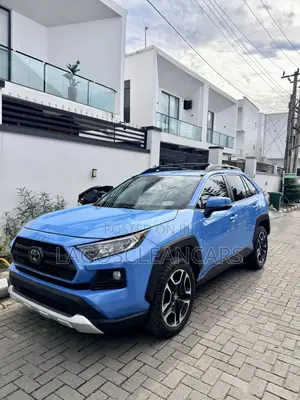 Toyota RAV4 Adventure 2019 Blue
