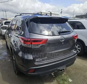 Toyota Highlander 2019 Gray
