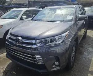 Toyota Highlander 2019 Gray