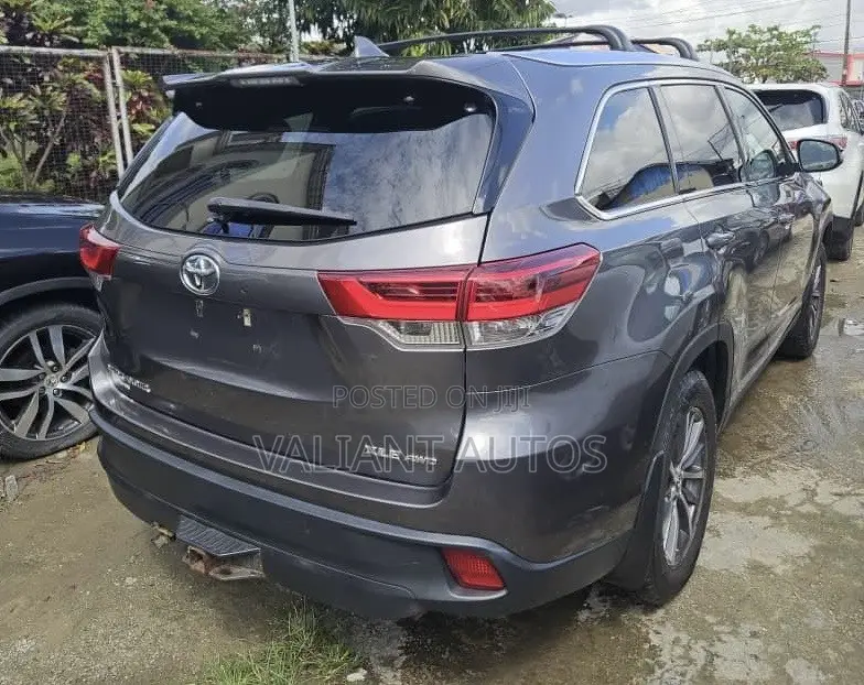 Toyota Highlander 2019 Gray