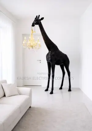 Large Art Giraffe Sculpture Animal Ornament Floor Lamp Designer