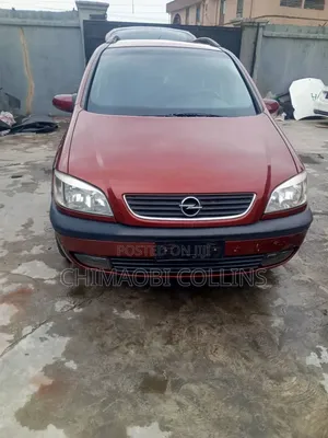 Opel Zafira 2008 Red