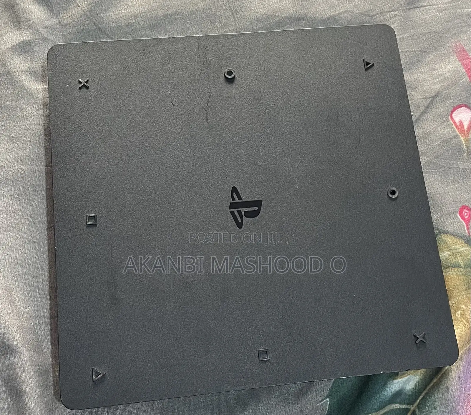 Ps4 Slim With Complete Accessories.