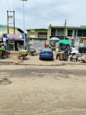 Four Flats on Ogunusi Road for Lease