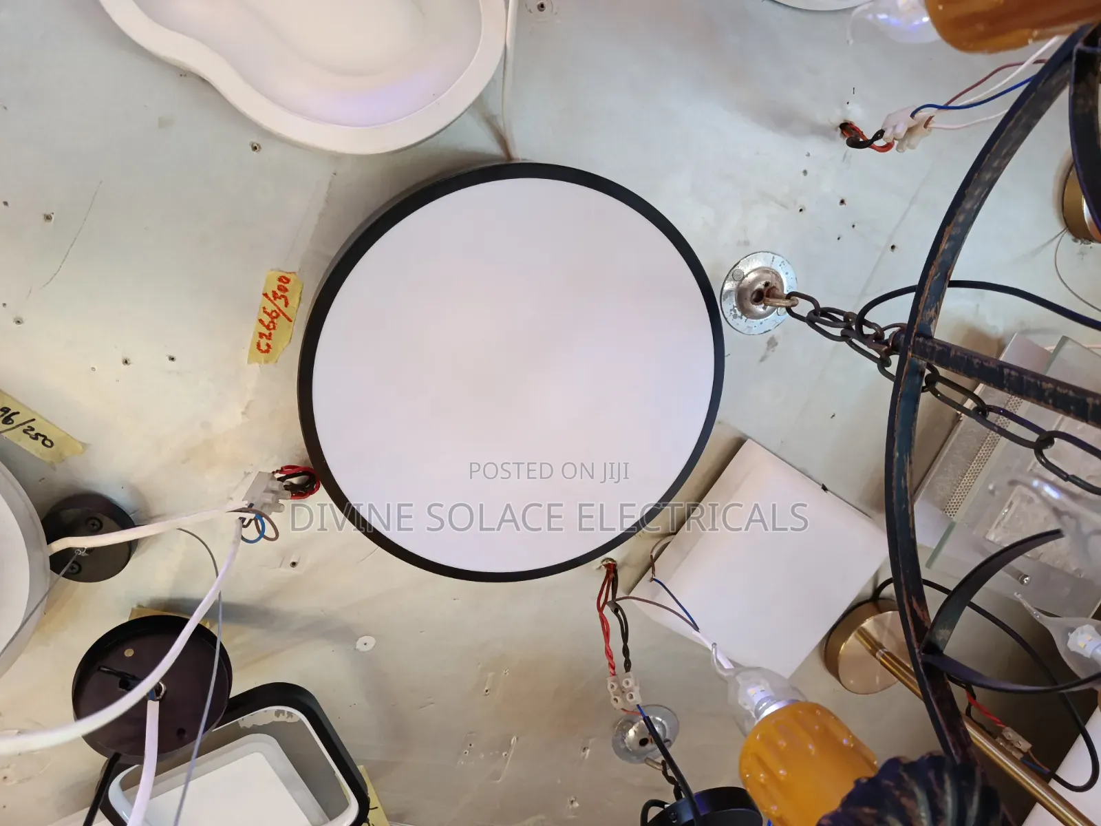 Ceiling Fitting