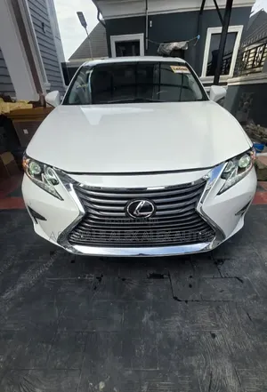 Lexus ES 2014 White