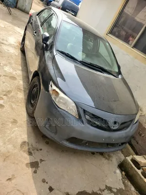 Toyota Corolla 2012 Gray