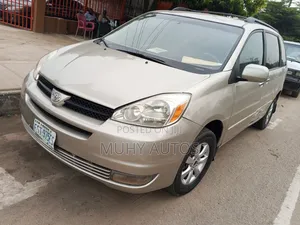 Toyota Sienna CE 2005 Gold