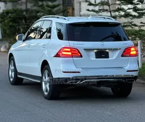 Mercedes-Benz GLE-Class 2018 White