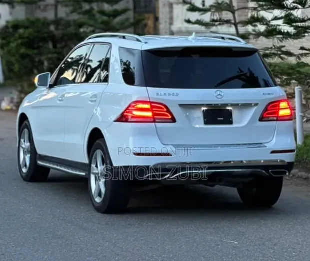 Mercedes-Benz GLE-Class 2018 White