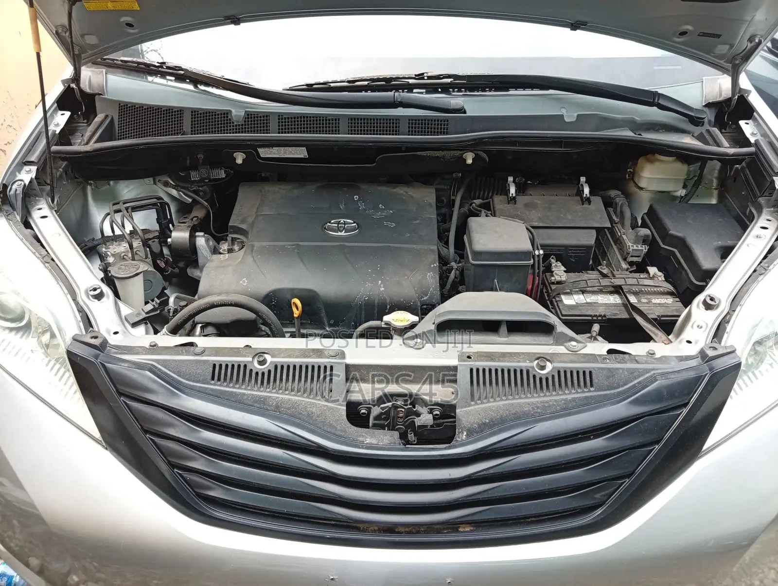 Toyota Sienna 2012 Silver