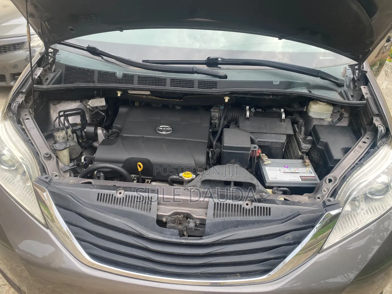 Toyota Sienna 2011 Gray