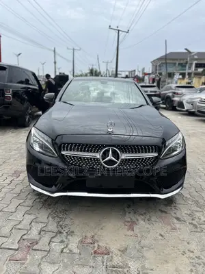 Mercedes-Benz C300 2015 Black